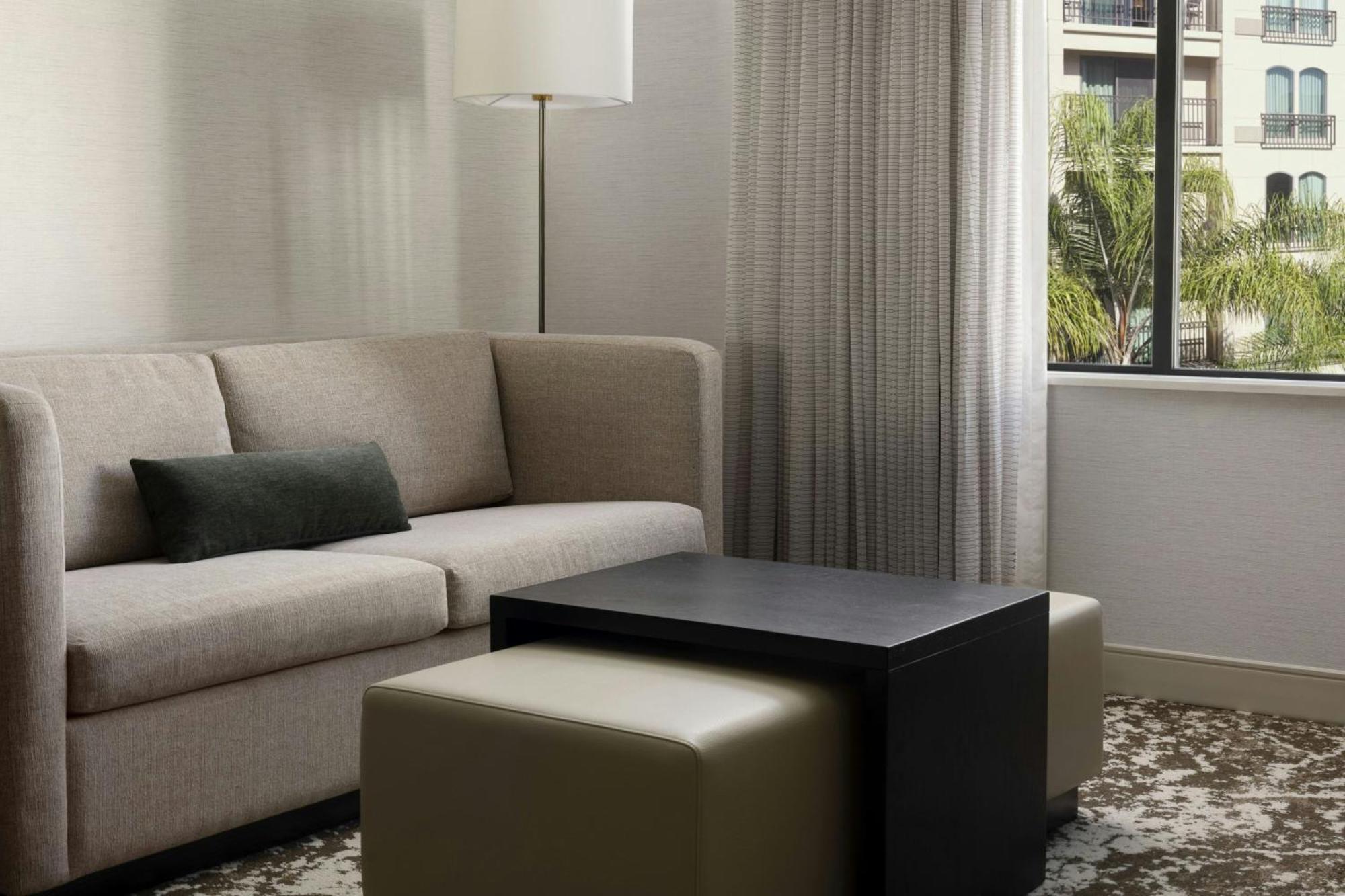 Courtyard By Marriott Los Angeles Pasadena Old Town Ngoại thất bức ảnh